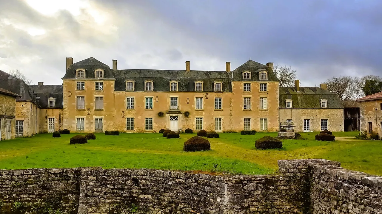 Chateau d'Epanviliers