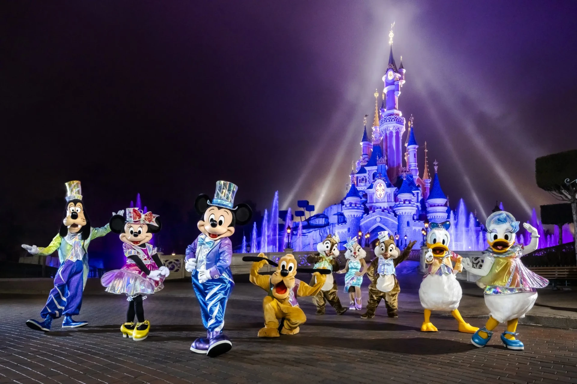 billet-disneyland-2-4-jours-2-parcs